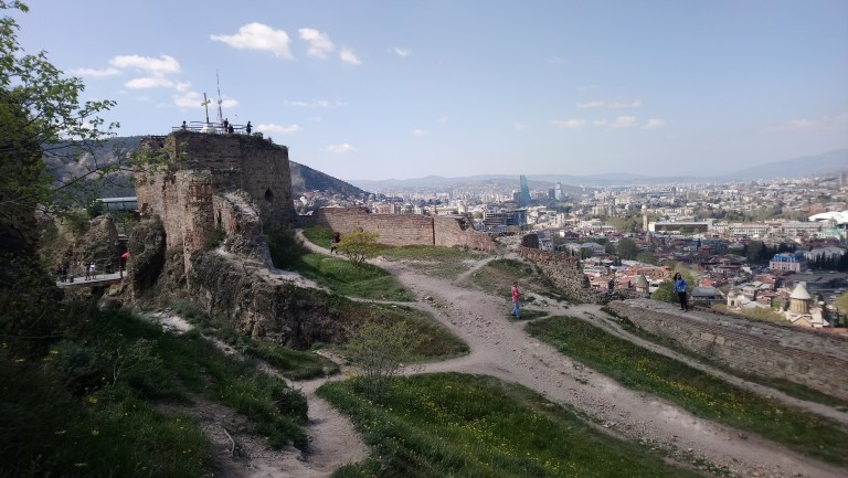 3F5EE275-776B-47F2-BB0D-16A33DDC2DF4