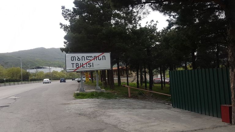 CF206086-E713-40CE-9C13-8CDF28DD526A